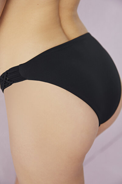 Penti Schwarzes Basic-Bikinihöschen mit Makramee-Detail an den Seiten