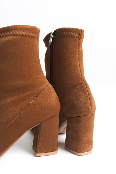 BB Boutiques Kadın Sivri Burunlu Fermuarlı Streç Kalın Topuklu Bot