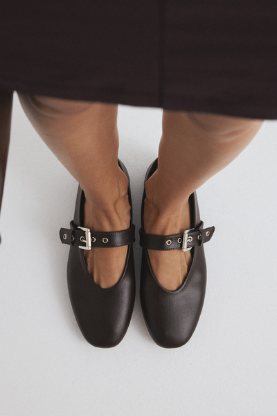 LUTVELIZADE Babet 2503 - Gümüş Toka Detaylı Acı Kahve Kadın Babet