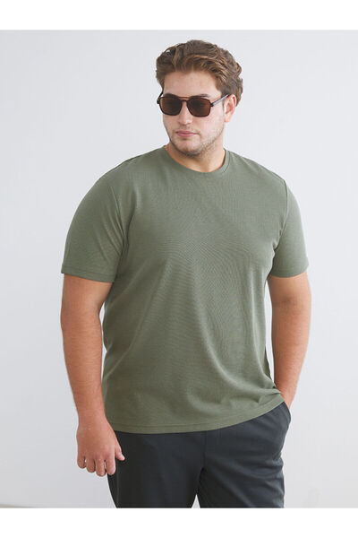 LC Waikiki artı-store'den Haki Büyük Beden Bisiklet Yaka Penye Erkek Tişört