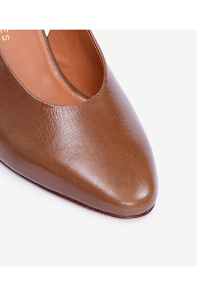 Yargıcı Arkası Açık Deri Topuklu Ayakkabı