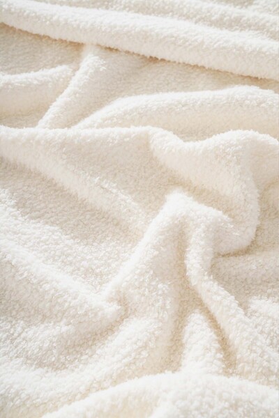 Rivaİstanbul Cream Valencia Sherpa Double Plush Blanket