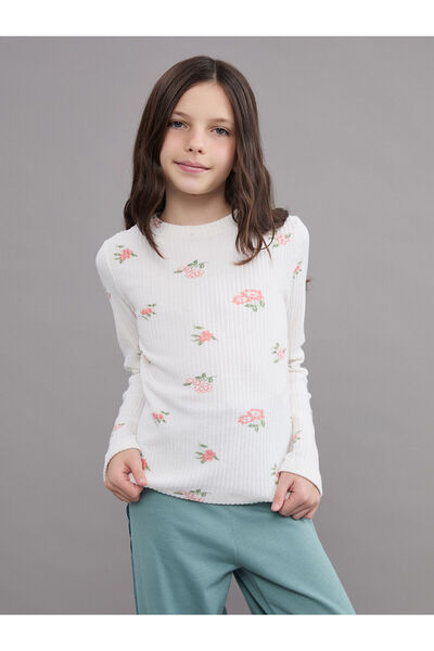 LC Waikiki Κοριτσίστικο φλοράλ μπλουζάκι με λαιμόκοψη