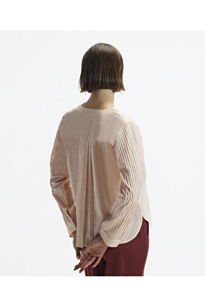 Yargıcı Manşeti Bağlamalı V Yaka Uzun Kollu Gömlek