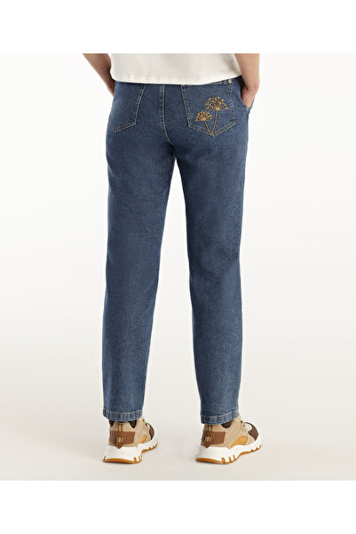 Yargıcı Nakış Detaylı Yüksek Bel Denim Pantolon