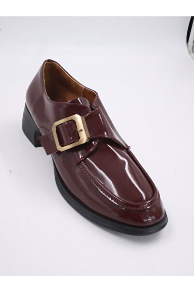 Sister in Love Zoe Toka Detaylı Parlak Rugan Kadın Loafer