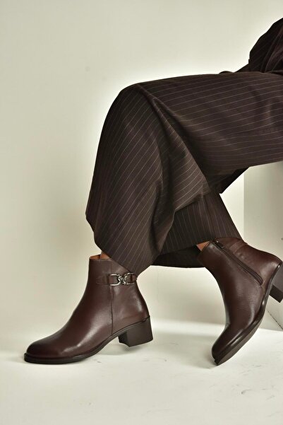 Fox Shoes حذاء نسائي V555311503 بني اللون من الجلد الطبيعي بكعب منخفض