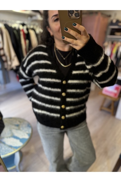 ALVWOMAN Black and White Striped Cardigan