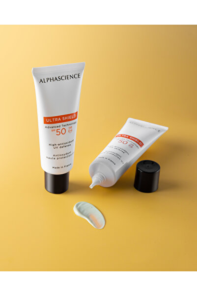 Alphascience Ultra Shield Spf 50, Uva 20, Pa Suya Dayanıklı Geniş Spektrumlu Güneş Koruyucu