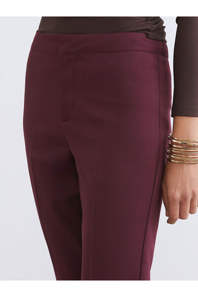 LC Waikiki Peak Yeni Sezon Dar Fit Kadın Pantolon