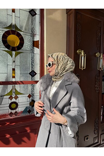 Lunora وشاح حريري من فيرا تويل