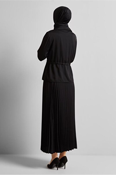 Alvina Satin Suit with Pleated Skirt 45385