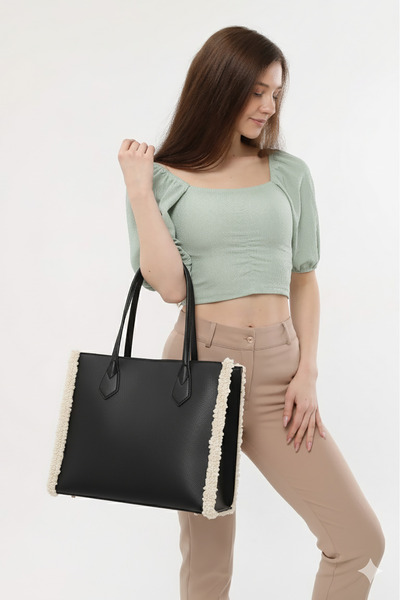 Luvenis حقيبة كتف كبيرة بتفاصيل من الصوف الأسود