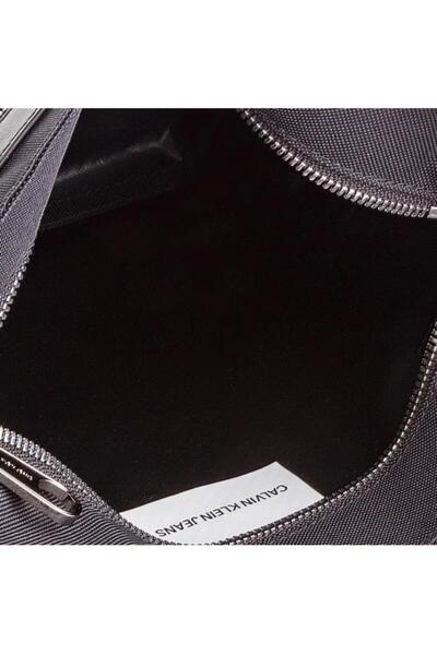 Calvin Klein Shoulder bag SP ESSENTIAL+ MICRO FLAT PACK