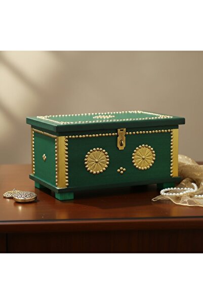 DDSHUN Luxury Handmade Wooden Box Decorated with Copper Nails