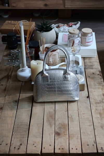 Moom Bag Kadın Gümüş Kroko Desenli Tutma Saplı Ayarlanabilir Askılı Omuz Çantası