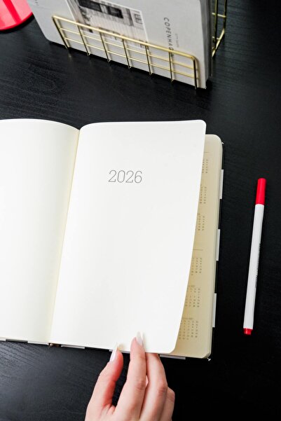 Matt Notebook Дневен планирач 2026 16x24 см - 12 месеца