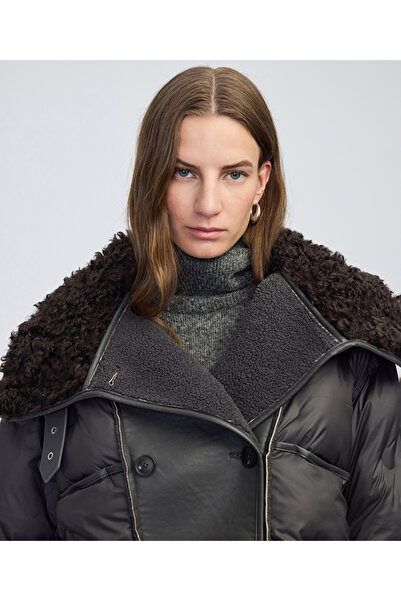 İpekyol Kontrast dokulu teknik kumaş mont