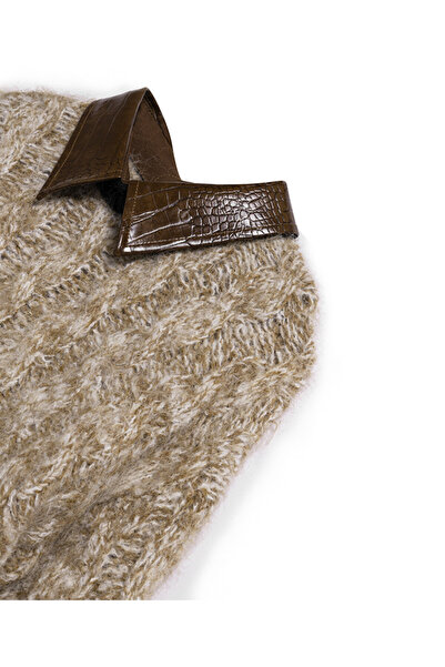 Twist Raw Edge Sweater with Contrast Collar