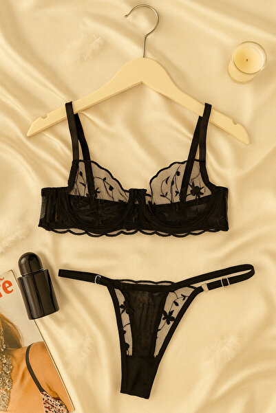 İntive Lingerie Black Floral Patterned Lace Bralet & Panty Underwear Set