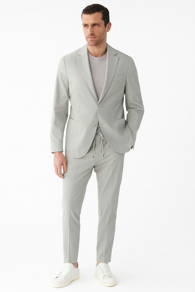Giotelli Suit