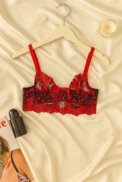 İntive Lingerie Red Floral Embroidered Black Lace Bra Panty Set