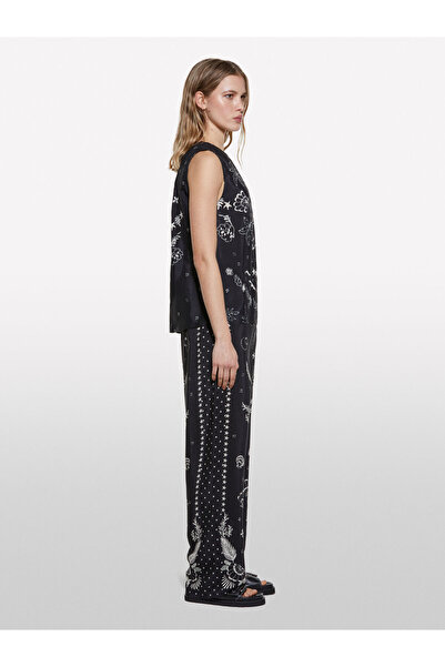 Sisley بلوزة نسائية بدون أكمام بياقة دائرية مصنوعة من الفسكوز بنسبة 100% بنمط مطوي 325P5XINLQ09A-SIS77E