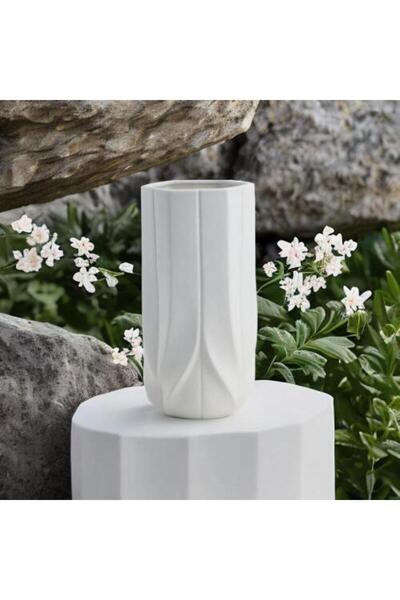 Generic A ceramic vase with a beautiful geometric design