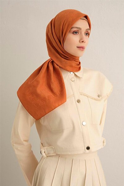 Armine وشاح يومي عصري باللون البرتقالي
