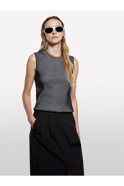 Sisley Women's Cotton and Silk Blend Crew Neck Sleeveless Knitted Top 325A12D6Mh00L-Sis901