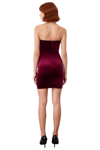 PayBuy Kadın Bodycon Straplez Bordo Kadife Mini Kokteyl Elbise Şık ve Özel Davetler İçin İdeal Seçim
