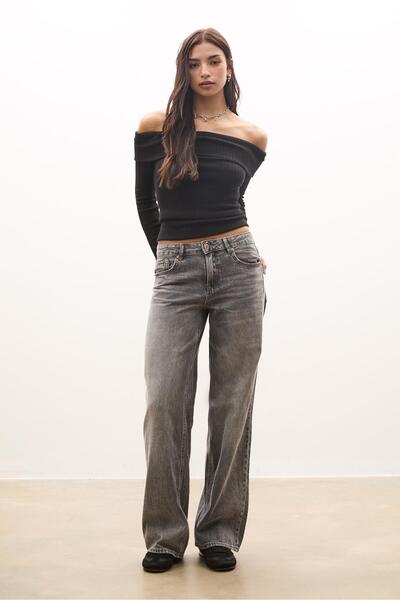 Stradivarius Açık omuzlu örgü tişört