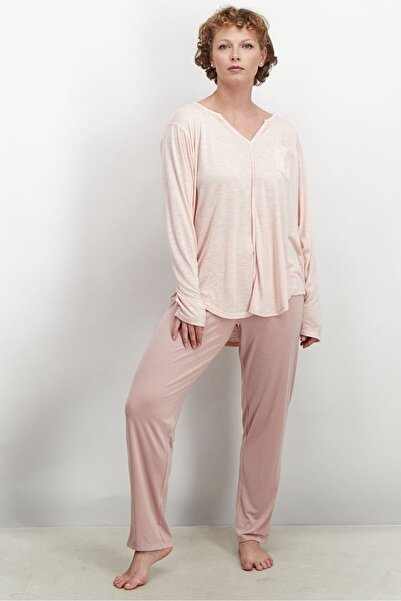 Christian Siriano Women 2 Piece Plain Pajama Top With Pajama Pants, Pink
