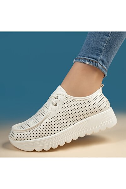 BMoD Pantofi casual albi pentru femei cu perforații MOD13439