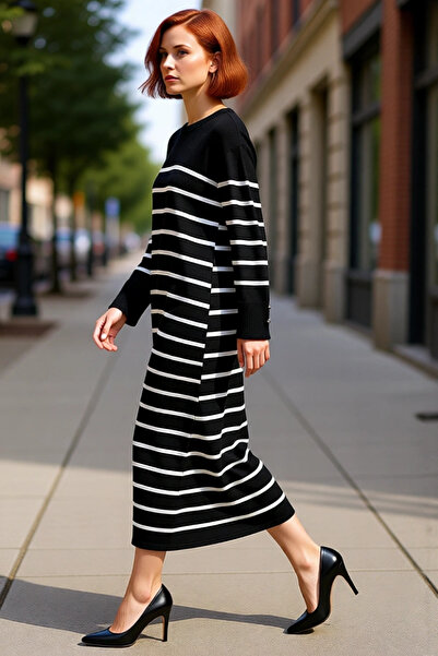 PayBuy Μαύρο ριγέ φόρεμα με λαιμόκοψη με χαμηλά μανίκια με λεπτομέρεια με κου...