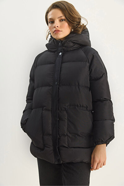 Bianco Lucci Women's Regular Fit Hooded Zippered Lined Pocket Puffer Jacket 1400 60283685