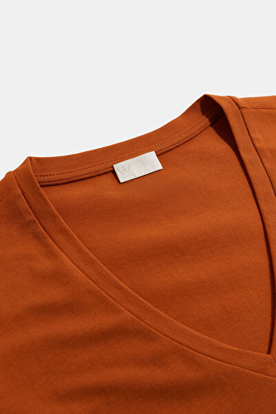 W Collection Tile V-Neck T-Shirt