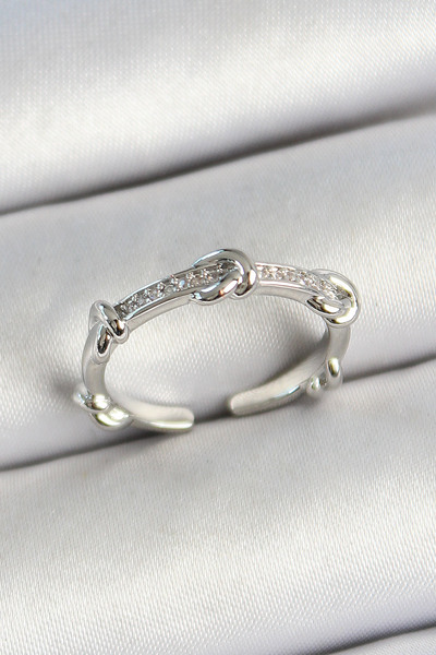 Skygo خاتم نسائي من الفضة الإسترليني بحجر الزركون مع عقدة نحاسية قابلة للتعدي...