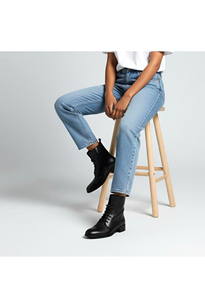 NE&VE SHOES Siyah Deri Bağcıklı İçten Fermuarlı Kadın Topuklu Bot