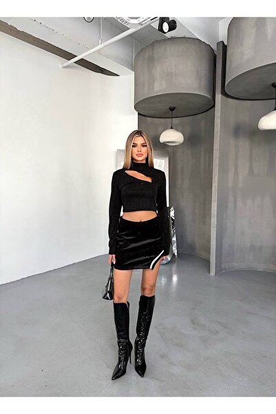 İLKCET MODA Stone Detail Glittery Low-Cut Women's Blouse