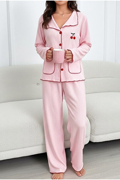 Siyah İnci Pink Cherry Embroidered Pocket Wrinkled Long Sleeve Buttoned Knitted Pajama Set 7941