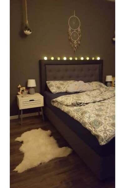 Ariela Sebis White spotted fur