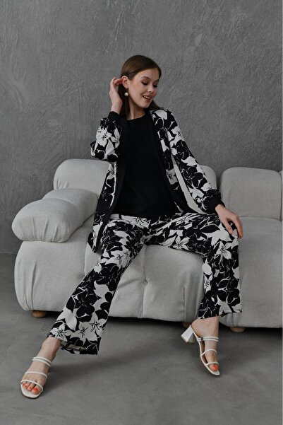 zavera for kids Women's Crepe Fabric Floral Detailed 3 Piece Set - Stylish Set - Women's Clothing