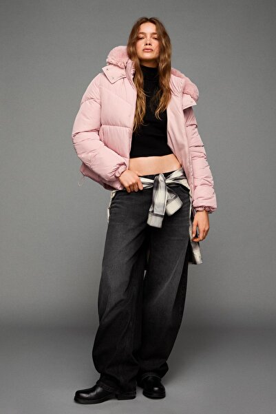 Bershka Kapüşonlu kürklü su geçirmez şişme mont