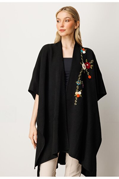 Mutlu Ertan Embroidered poncho