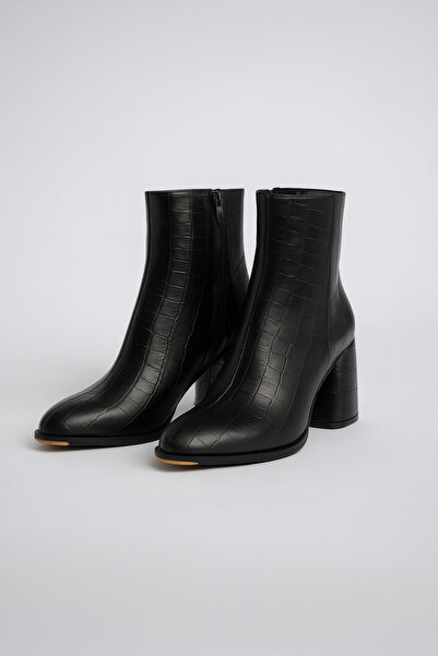 Beyond Women's Black Vicky Heeled Crocodile Patterned Boots 6.5cm Byndrsl2406