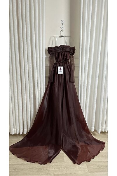 Onila Luxury beaded train embroidered dress