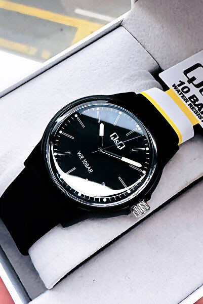 Q&Q Original Men's Wristwatch 10 Atm Water Resistant Black Color Silicone Band - Gift Bracelet Qqe2002C3