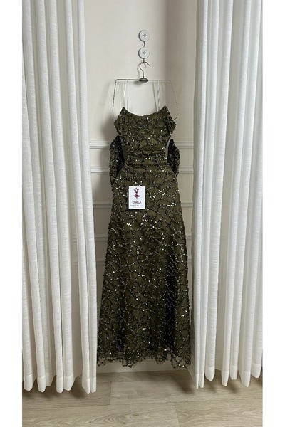 Onila Elegant and luxurious embroidered olive green evening dress with long sleeves