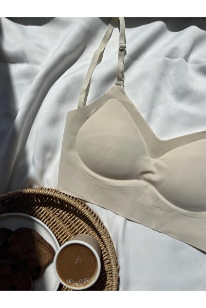 Lola Of Shine حمالة صدر لولا بيضاء مكشوفة الظهر ومقطوعة بالليزر